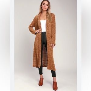 Lush Golden‎ Duster. 100% Polyester. Size M